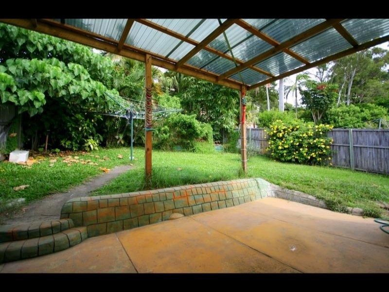 2 / 42 West Burleigh Road, Burleigh Heads QLD 4220