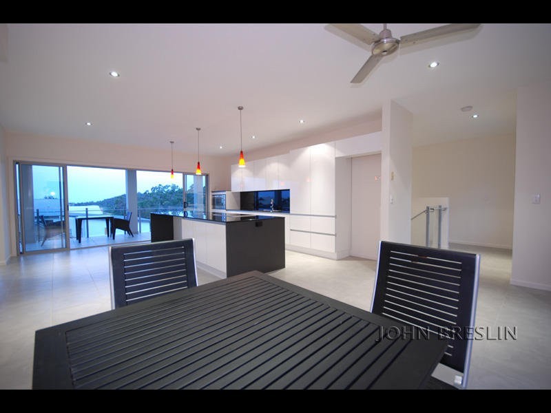 38 Willow Tree Drive, Reedy Creek QLD 4227