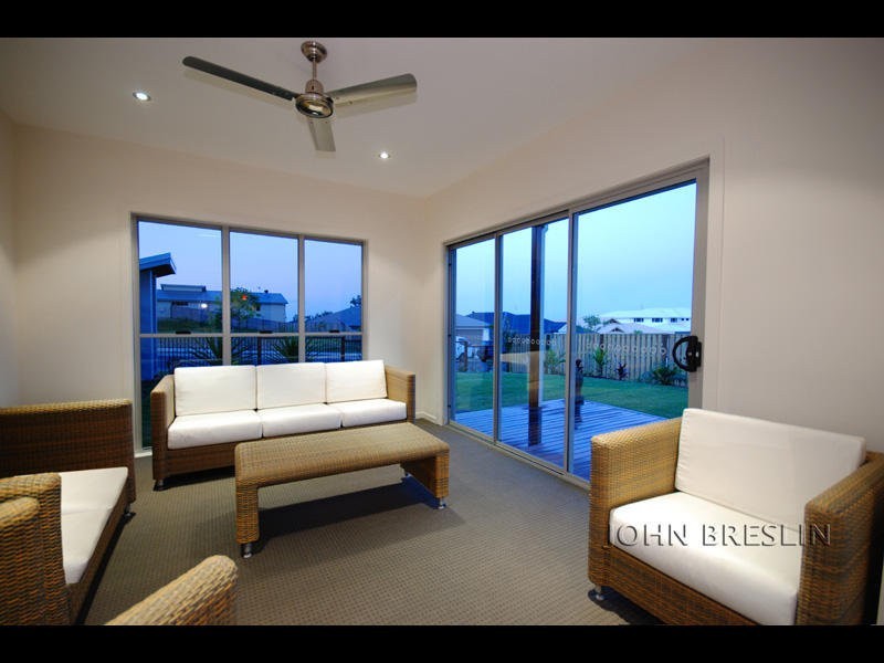 38 Willow Tree Drive, Reedy Creek QLD 4227