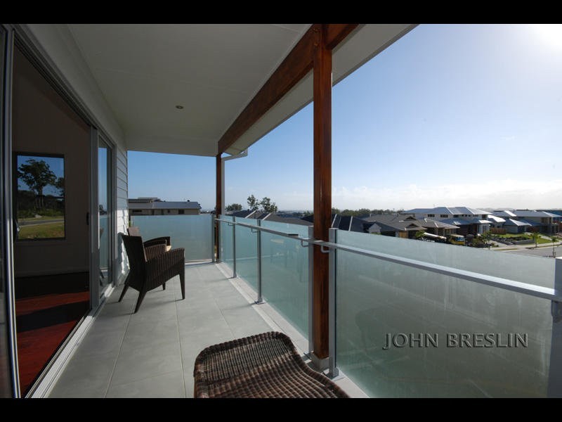 38 Willow Tree Drive, Reedy Creek QLD 4227