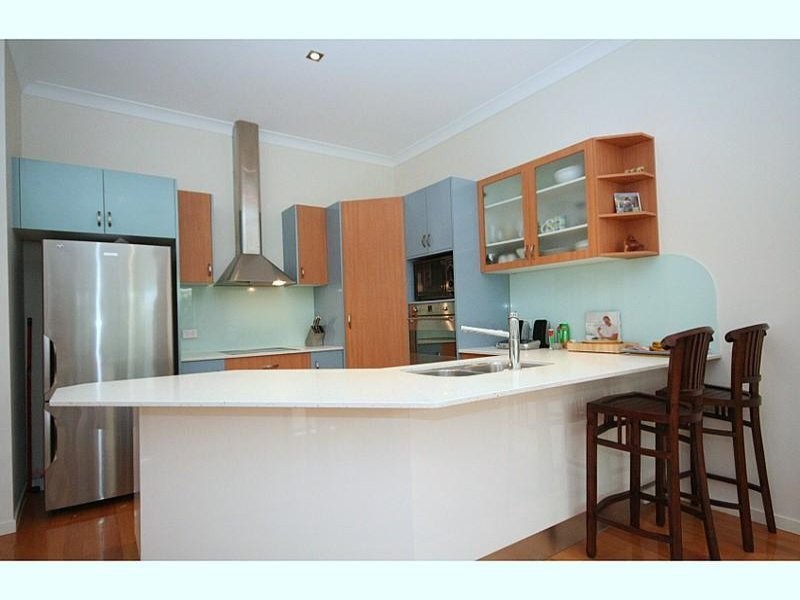 33 Dolphin Ave, Mermaid Beach QLD 4218