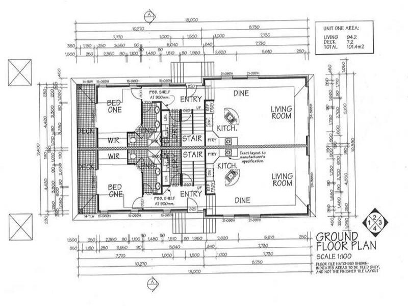 33 Dolphin Ave, Mermaid Beach QLD 4218