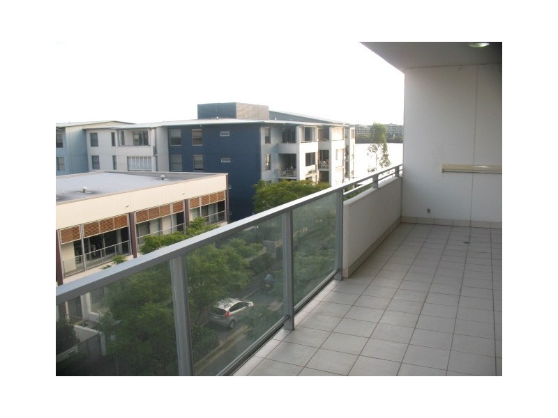 *LEASED* 403/2 Lewis Ave, Rhodes NSW 2138