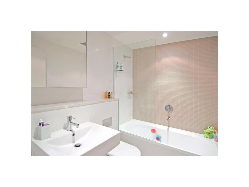 *LEASED* 304/4 Lewis Ave, Rhodes NSW 2138