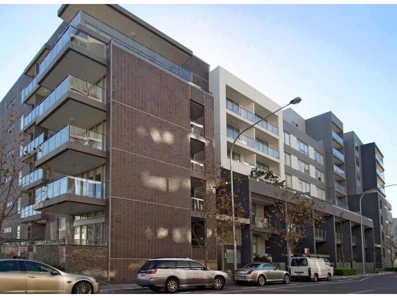 *LEASED* 302/1 Jean Wailes Ave, Rhodes NSW 2138