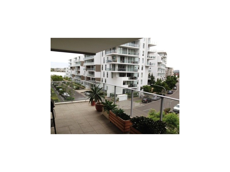 *LEASED* 302/1 Jean Wailes Ave, Rhodes NSW 2138