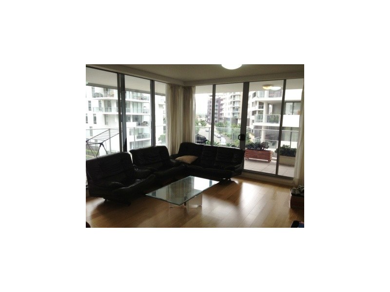 *LEASED* 302/1 Jean Wailes Ave, Rhodes NSW 2138