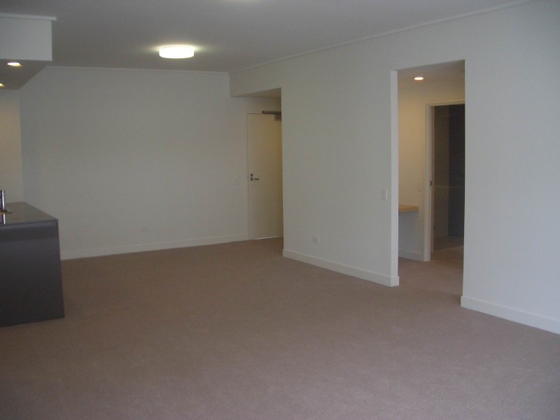 *LEASED* 202/10 Jean Wailes Ave, Rhodes NSW 2138