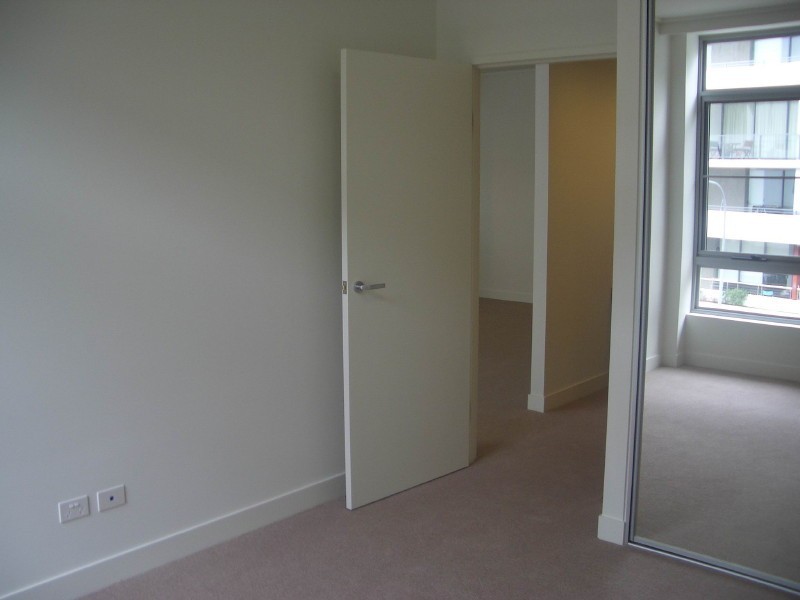 *LEASED* 202/10 Jean Wailes Ave, Rhodes NSW 2138