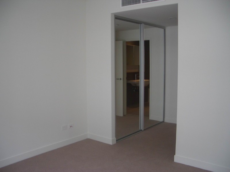 *LEASED* 202/10 Jean Wailes Ave, Rhodes NSW 2138