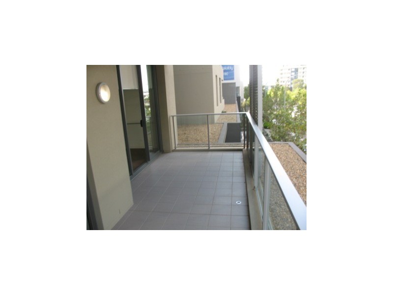 *LEASED*  301/76 Rider Blvd, Rhodes NSW 2138