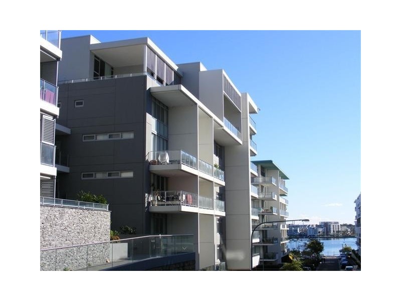 *LEASED* 507/1 Jean Wailes Ave, Rhodes NSW 2138