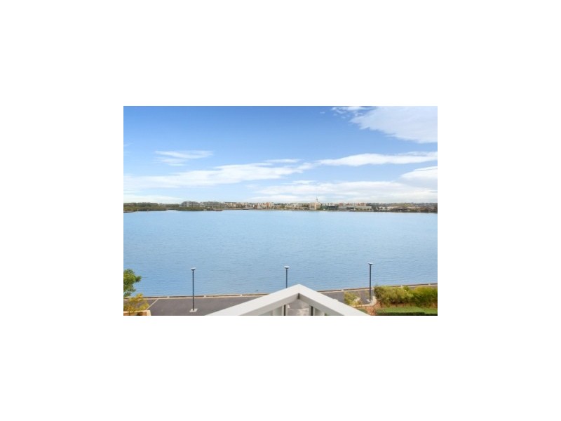 *LEASED* 203/12 Jean Wailes Avenue, Rhodes NSW 2138