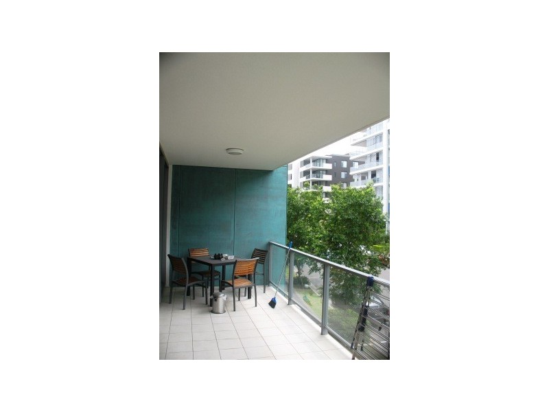 *LEASED* 201/2 Lewis Avenue, Rhodes NSW 2138