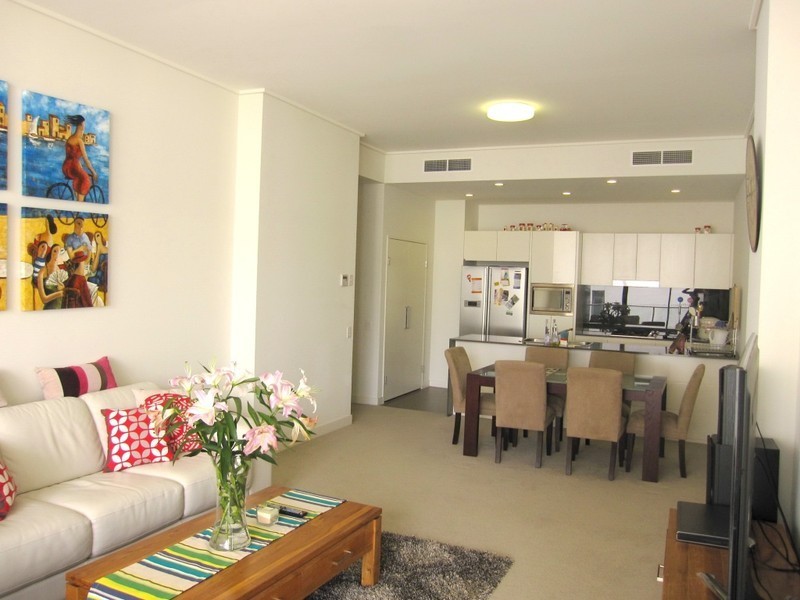 *LEASED* 103/76 Rider Blvd, Rhodes NSW 2138