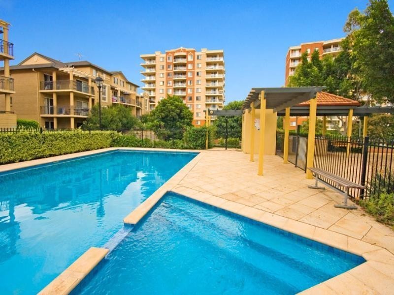 *LEASED* 19/1 Bradley Place, Liberty Grove NSW 2138
