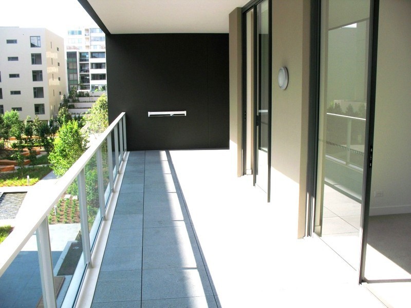 *LEASED* 204/78 Rider Boulevard, Rhodes NSW 2138