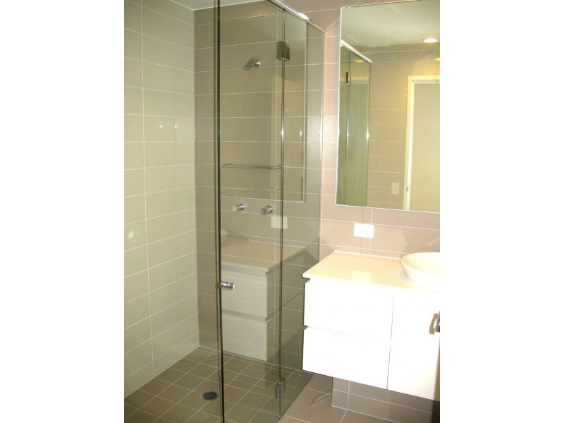 *LEASED* 204/78 Rider Boulevard, Rhodes NSW 2138