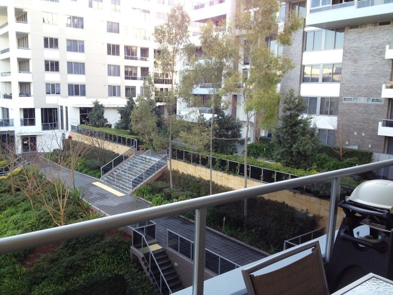 *LEASED* 658/6 Mary Street, Rhodes NSW 2138