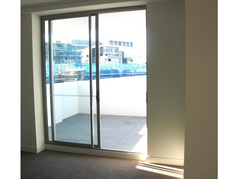 *LEASED* 704/14 Shoreline Drive, Rhodes NSW 2138