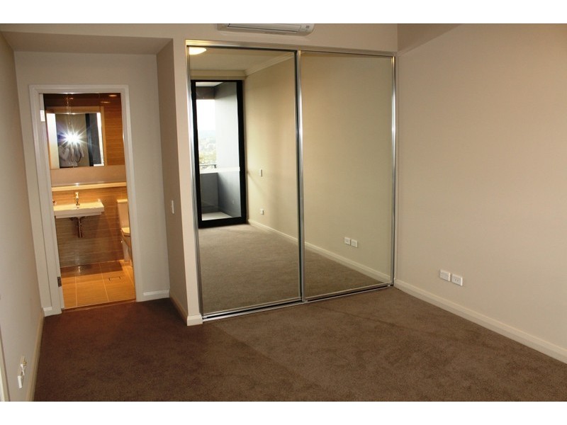 803/47 Hill Road, Wentworth Point NSW 2127