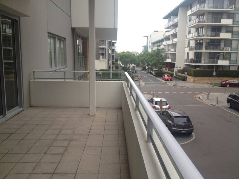 *LEASED* 202/9 Shoreline Drive, Rhodes NSW 2138