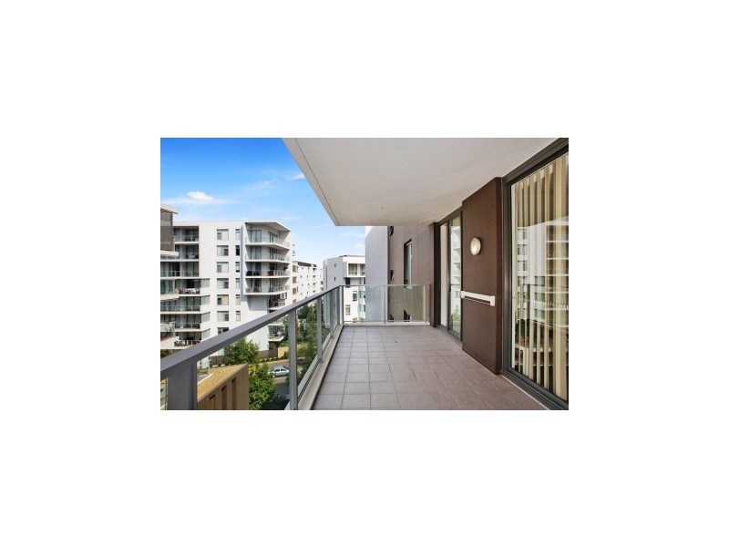 *LEASED* 305/76 Rider Blvd, Rhodes NSW 2138