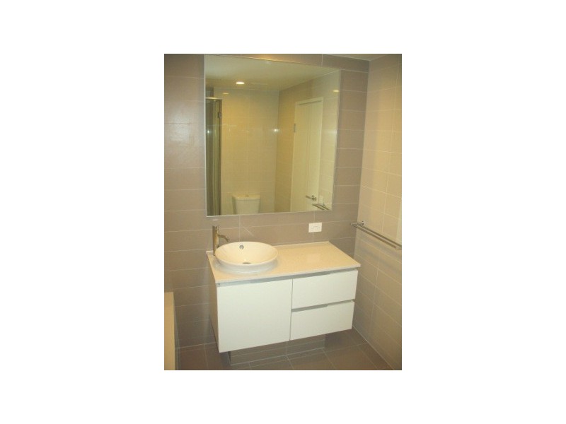 *LEASED* 305/76 Rider Blvd, Rhodes NSW 2138