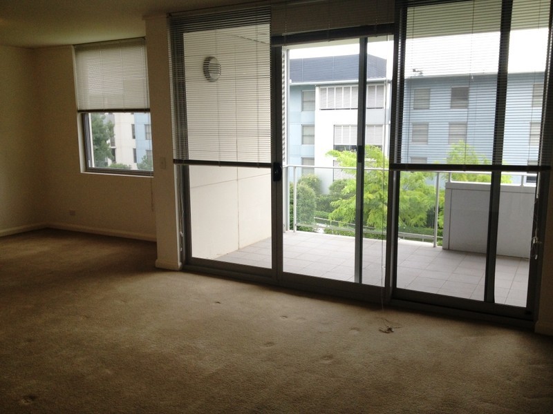 *LEASED* 303/6 Shoreline Drive, Rhodes NSW 2138