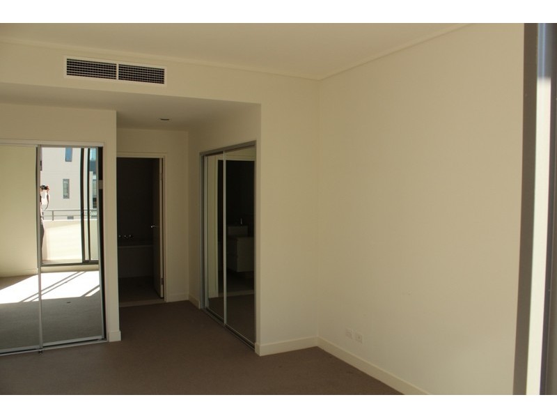 *LEASED* 705/13 Mary Street, Rhodes NSW 2138