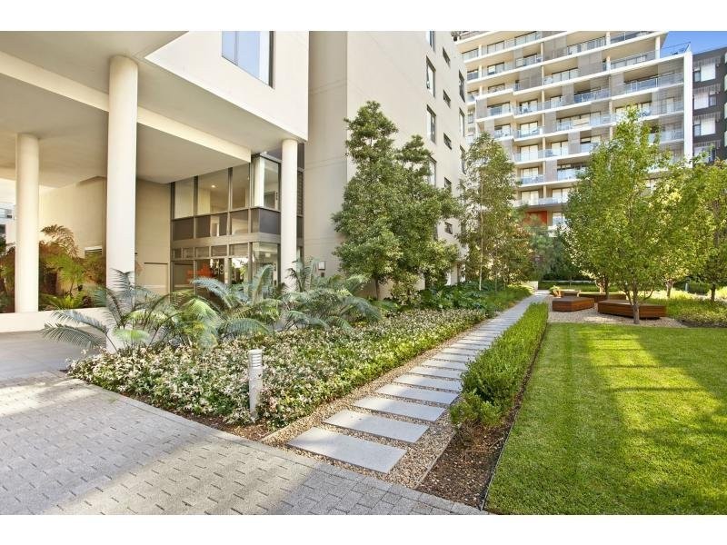 *LEASED* 207/19 Shoreline Drive, Rhodes NSW 2138