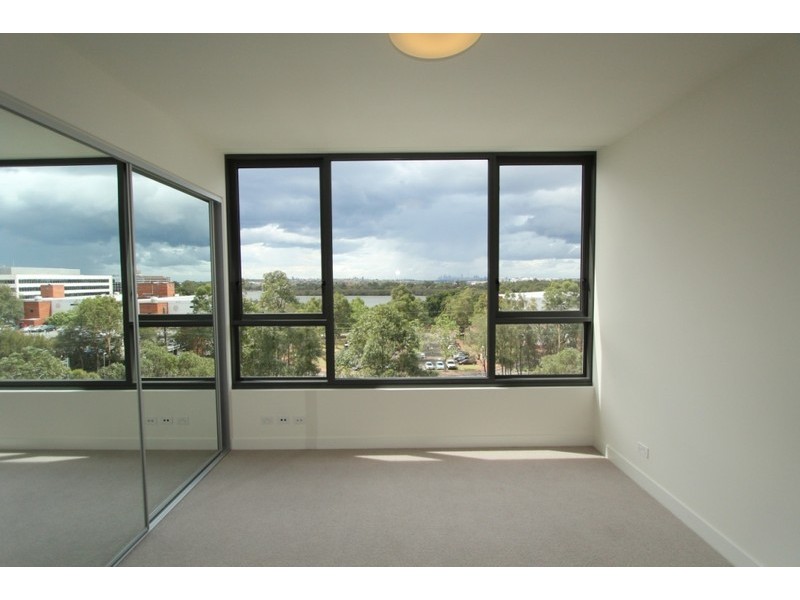 *LEASED* 404/7 Rider Boulevard, Rhodes NSW 2138