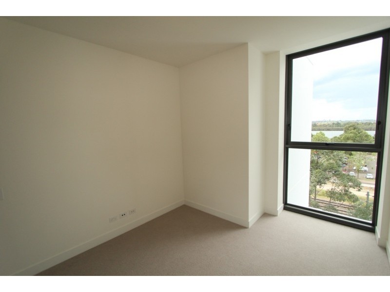 *LEASED* 404/7 Rider Boulevard, Rhodes NSW 2138