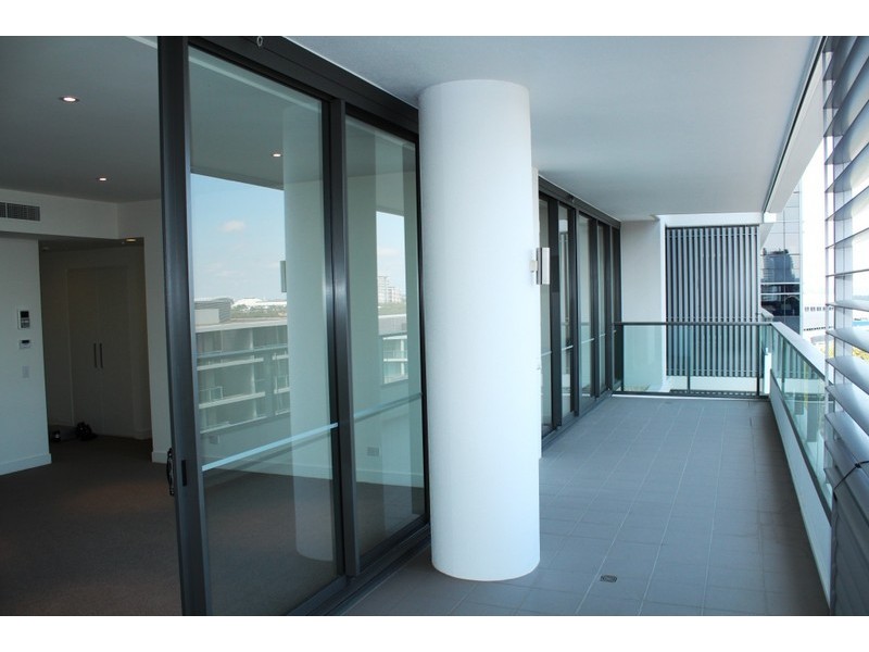 *LEASED* 810/7 Rider Boulevard, Rhodes NSW 2138