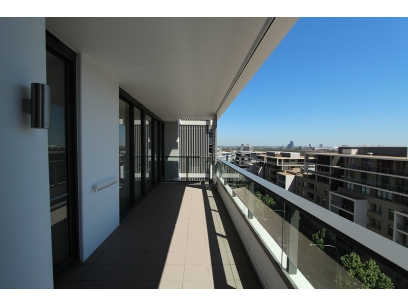 *LEASED* 810/7 Rider Boulevard, Rhodes NSW 2138