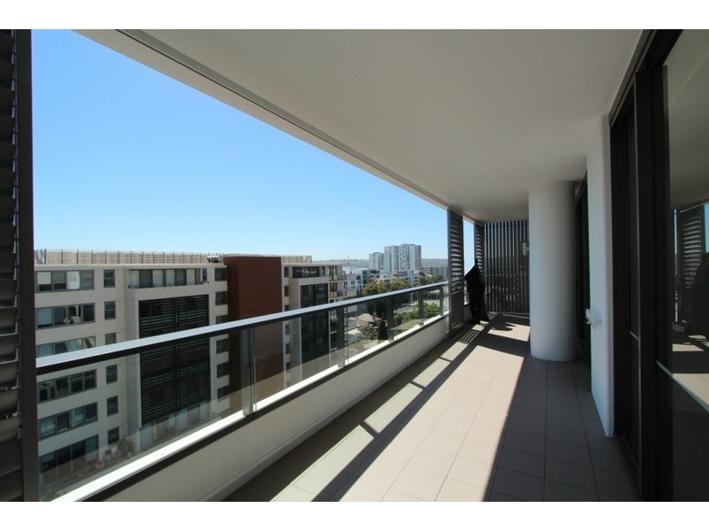 *LEASED* 810/7 Rider Boulevard, Rhodes NSW 2138
