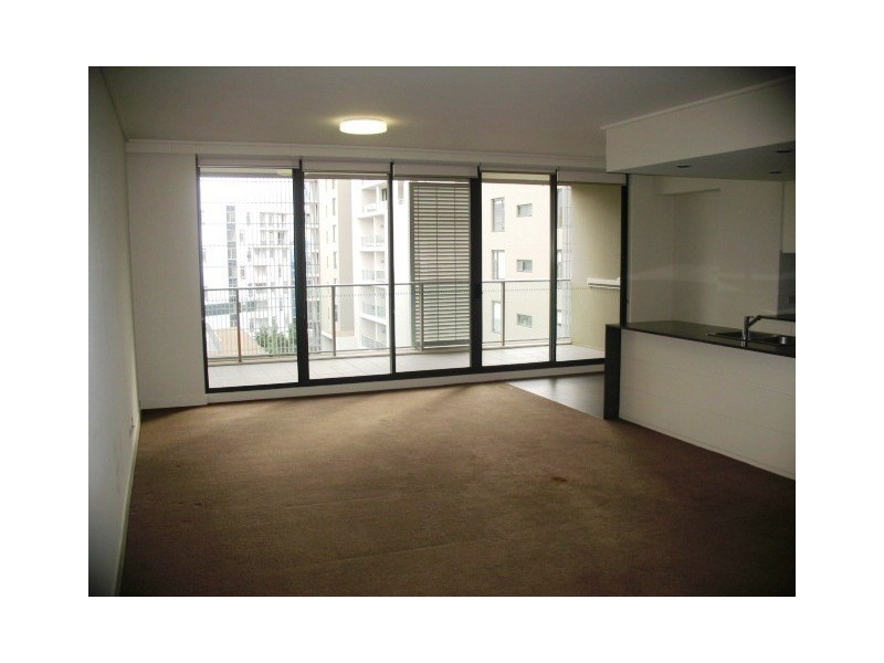 *LEASED* 305/78 Rider Boulevard, Rhodes NSW 2138