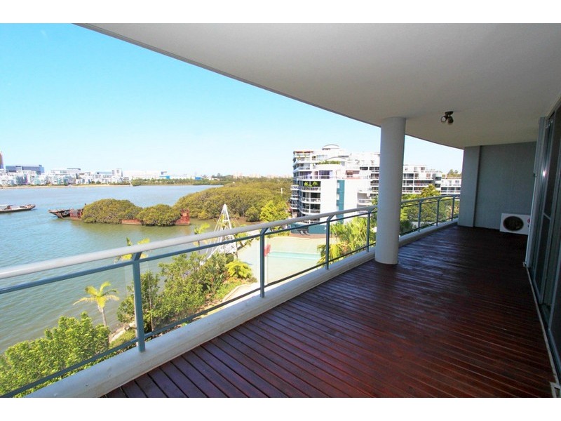 *LEASED* 40/27 Bennelong Parkway, Wentworth Point NSW 2127
