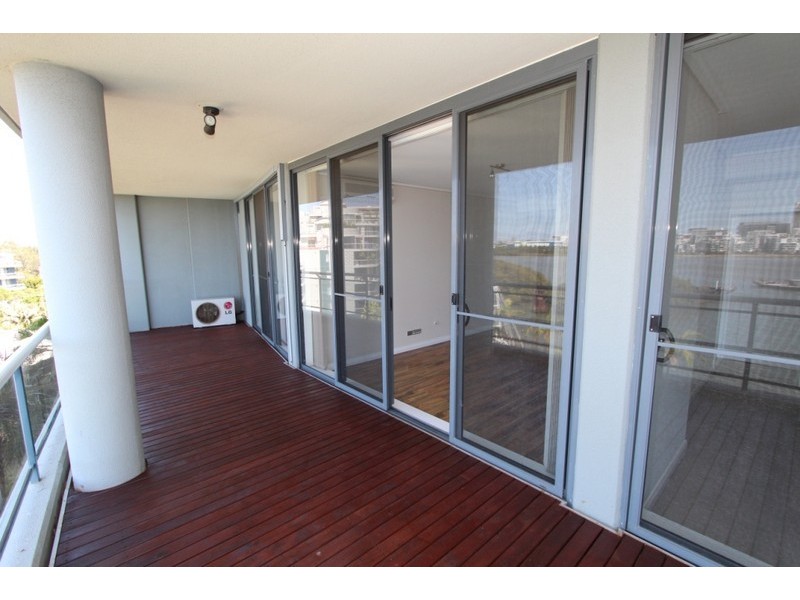 *LEASED* 40/27 Bennelong Parkway, Wentworth Point NSW 2127