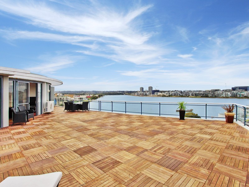 *LEASED* 102/27 Bennelong Parkway, Wentworth Point NSW 2127