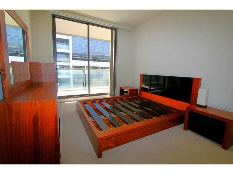 *LEASED* 501/78 Rider Boulevard, Rhodes NSW 2138