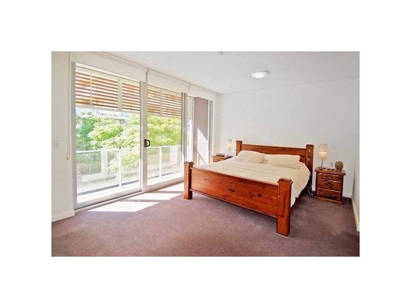 7 Lewis Ave, Rhodes NSW 2138