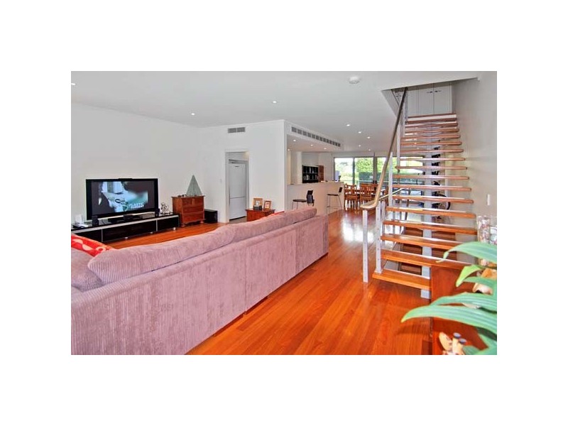 7 Lewis Ave, Rhodes NSW 2138