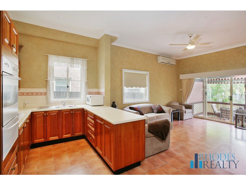 6 Mackenzie St, Concord West NSW 2138