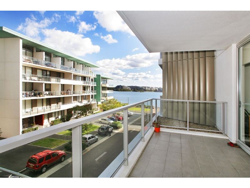 302/8  Jean Wailes Avenue, Rhodes NSW 2138