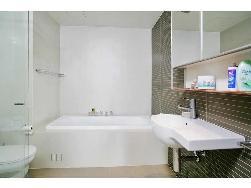 302/8  Jean Wailes Avenue, Rhodes NSW 2138