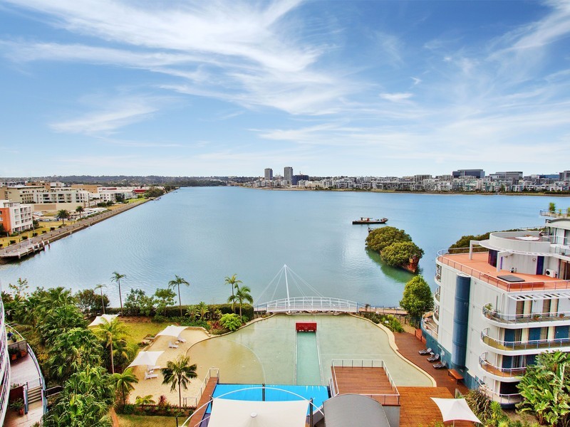 102/27 Bennelong Parkway, Wentworth Point NSW 2127