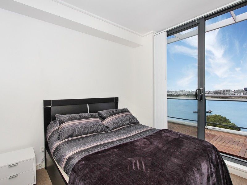 102/27 Bennelong Parkway, Wentworth Point NSW 2127