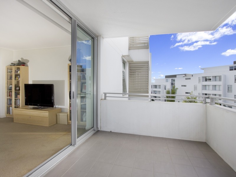 404/6 Jean Wailes Avenue, Rhodes NSW 2138