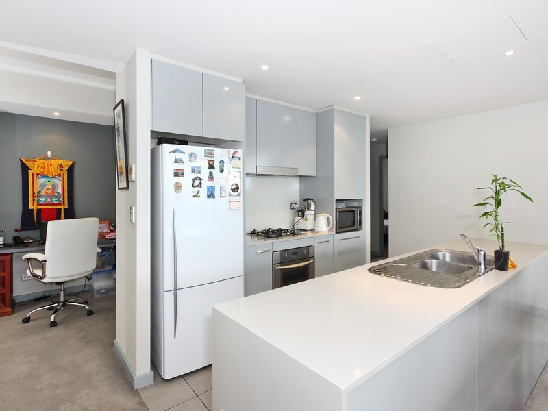 704/2 Walker St, Rhodes NSW 2138